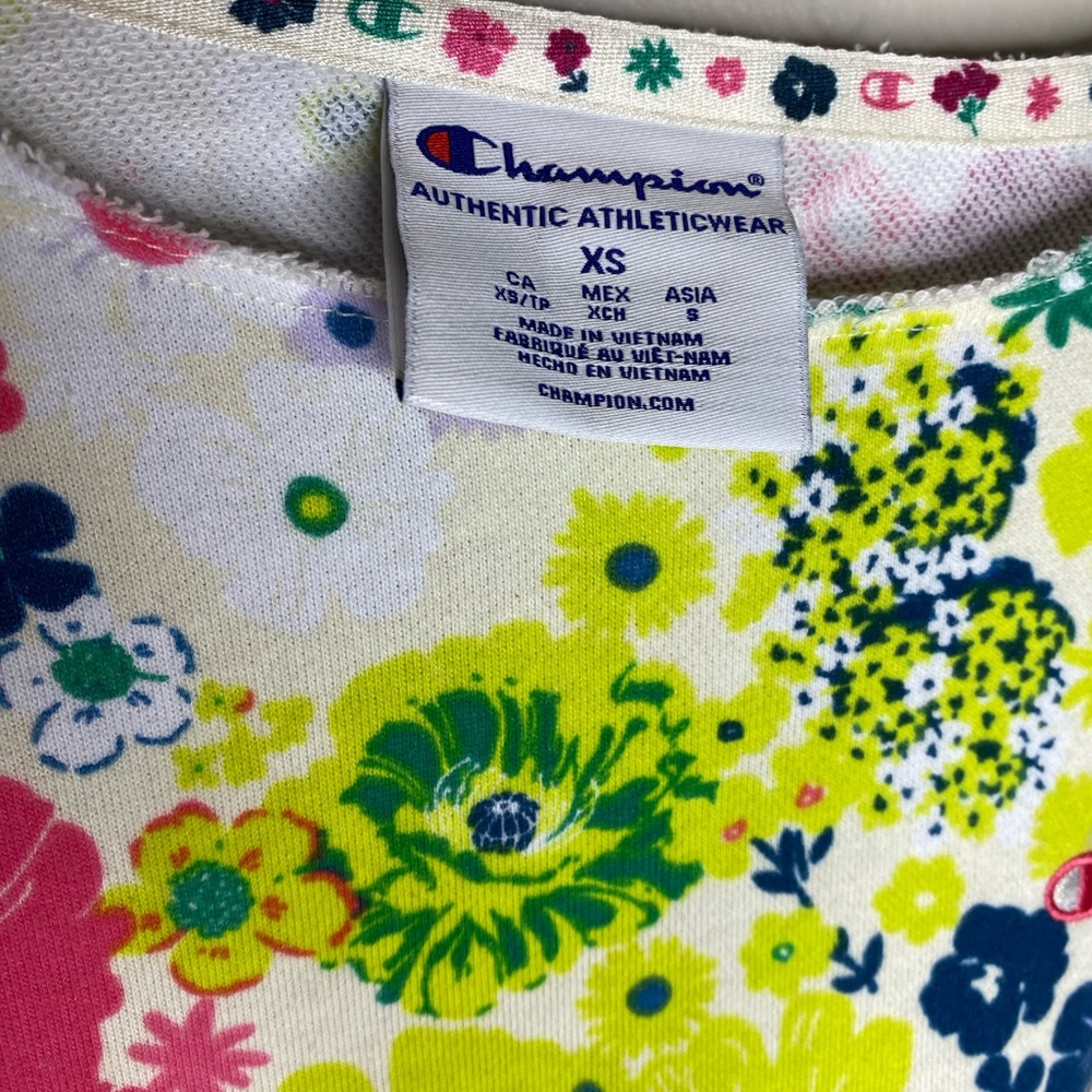 NWT! Champion French Terry Flower Power Floral Pullover Crop Sweatshirt -Size XS - Picture 7 of 7
